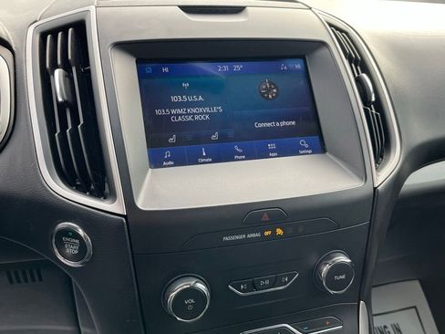 Used 2020 Ford Edge SEL image 12