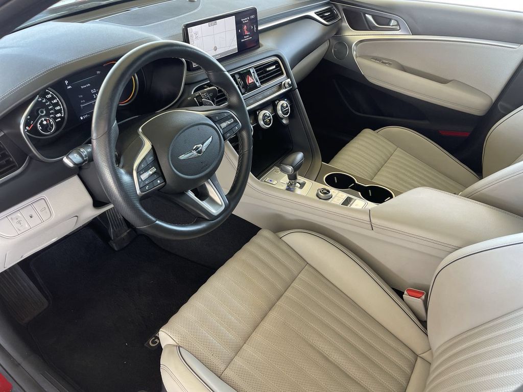 Used 2022 Genesis G70 2.0T w/ Prestige Package RWD image 10