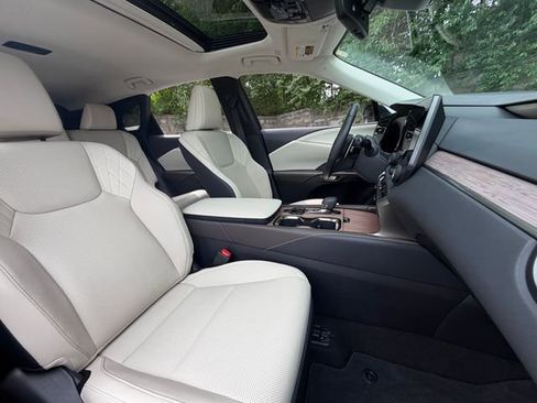 Certified 2024 Lexus RX 350 Premium w/ Convenience Package AWD/4WD image 24