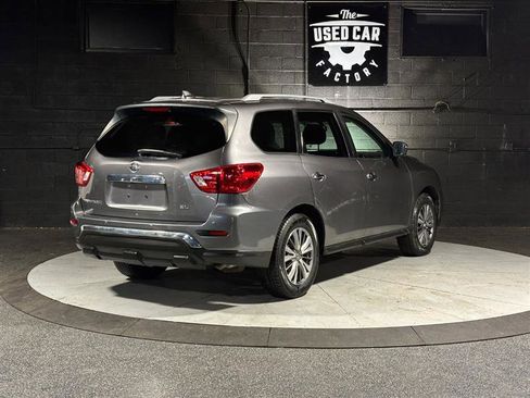 Used 2019 Nissan Pathfinder SL image 5