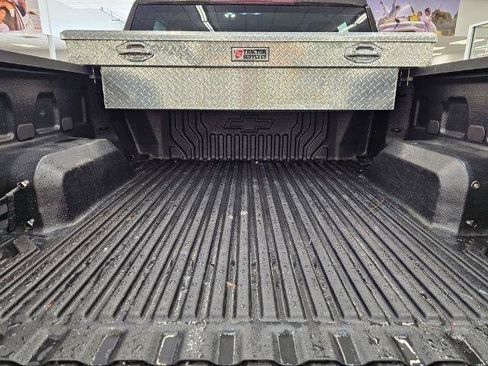 Used 2019 Chevrolet Silverado 1500 LT Trail Boss w/ Convenience Package AWD/4WD image 39