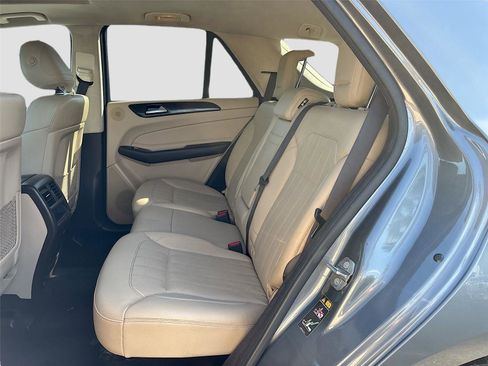 Used 2018 Mercedes-Benz GLE 350 w/ Premium 1 Package image 25