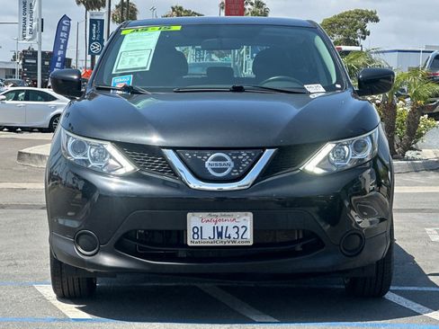 Used 2018 Nissan Rogue Sport S AWD/4WD image 9