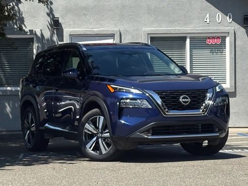 Used 2023 Nissan Rogue SL AWD/4WD image 3