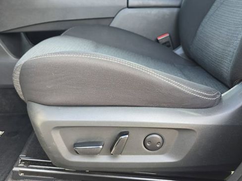 Used 2022 Nissan Rogue SV image 28