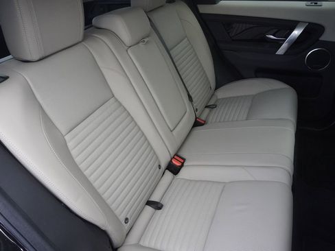 Used 2025 Land Rover Discovery Sport S image 27