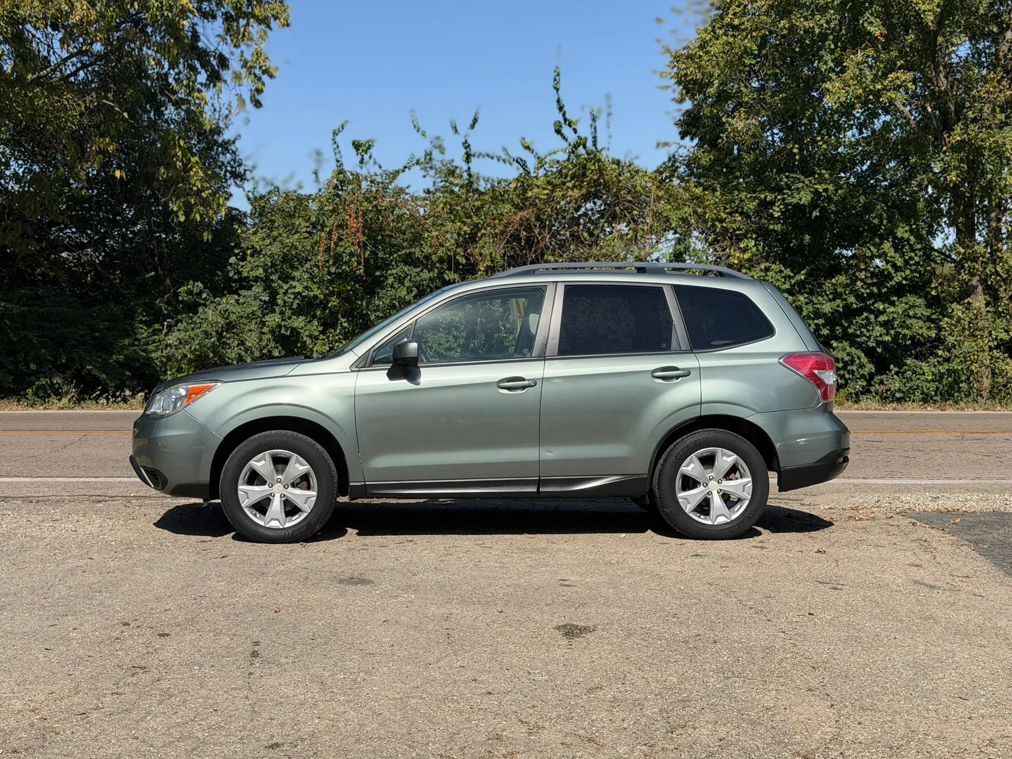 Used 2014 Subaru Forester 2.5i Premium w/ Popular Package #1 AWD/4WD image 5
