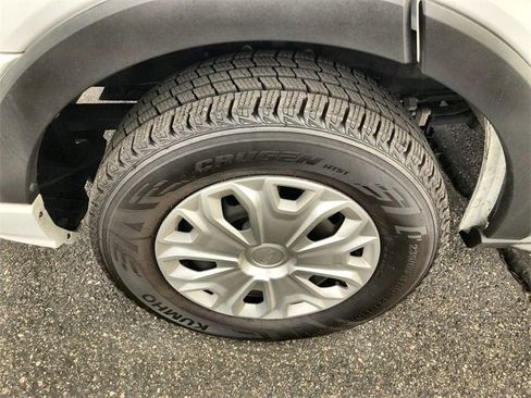 Used 2024 Ford Transit 350 XLT image 10