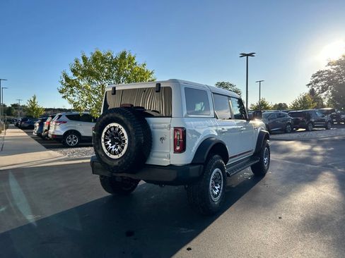 New 2026 Ford Bronco Outer Banks w/ Sasquatch Package AWD/4WD image 6
