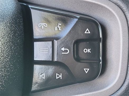 Used 2025 Ford Bronco Outer Banks image 9