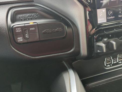 Used 2024 RAM 3500 Big Horn w/ Sport Appearance Package AWD/4WD image 26