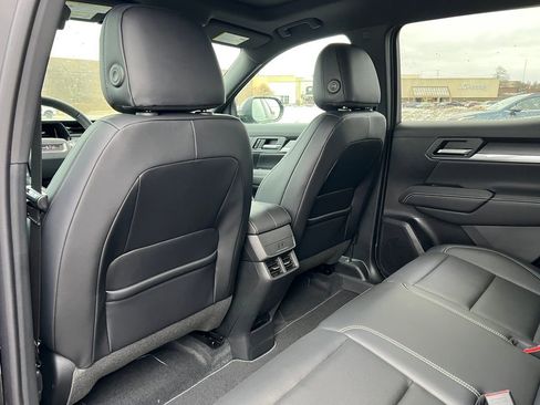 New 2026 GMC Terrain Elevation w/ Elevation Premium Package image 31