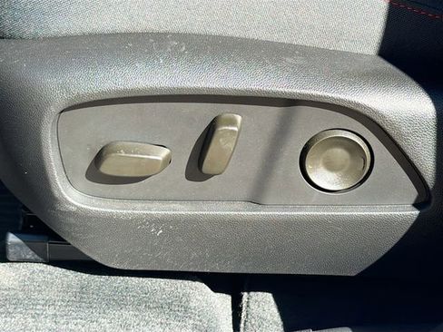 Used 2026 Chevrolet Equinox RS w/ Convenience Package III image 25