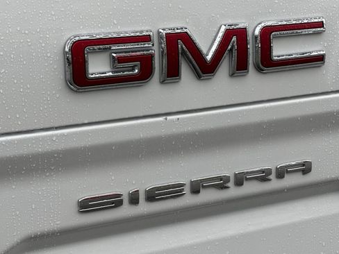Used 2024 GMC Sierra 1500 SLT AWD/4WD image 50