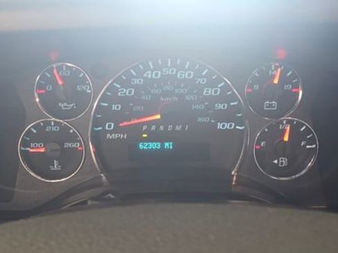 Used 2022 Chevrolet Express 2500 w/ Driver Convenience Package image 17