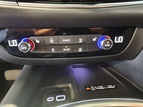 Certified 2023 Buick Enclave Essence w/ Experience Buick Package image 30