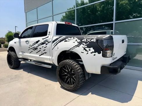 Used 2012 Toyota Tundra 4x4 CrewMax w/ SR5 Pkg image 6