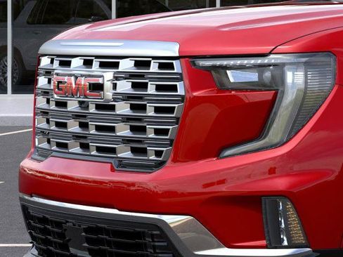 New 2025 GMC Acadia Denali w/ Super Cruise Package AWD/4WD image 13