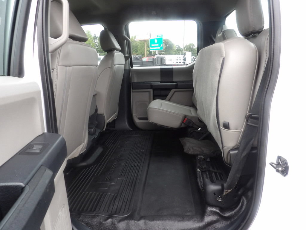 Used 2022 Ford F550 2WD Crew Cab Super Duty w/ Power Equipment Group image 31