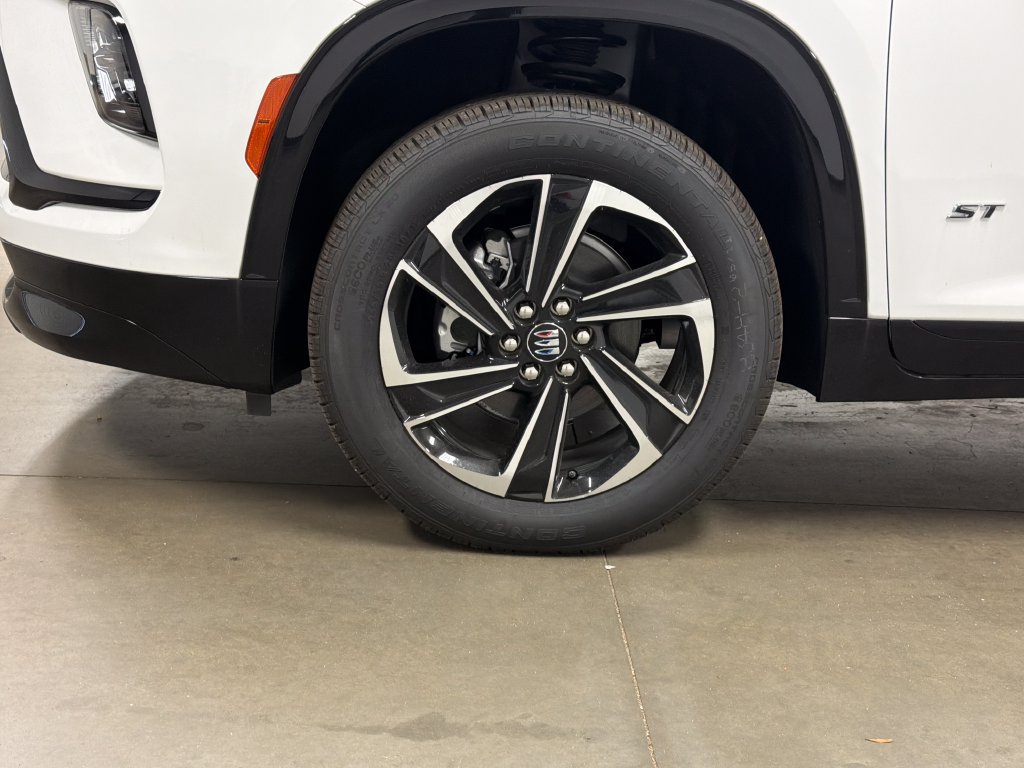 New 2026 Buick Enclave Sport Touring w/ Power Package FWD image 10