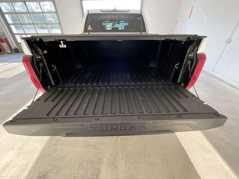 Used 2025 Toyota Tundra SR5 w/ SR5 Premium Package AWD/4WD image 23