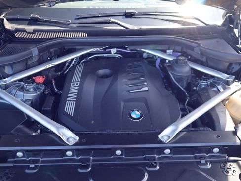 Used 2024 BMW X5 sDrive40i w/ Premium Package image 26