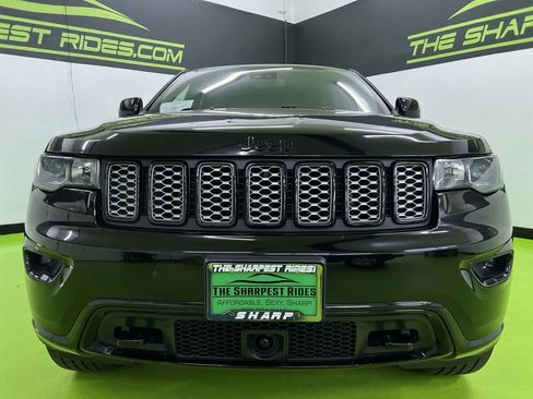 Used 2021 Jeep Grand Cherokee Altitude AWD/4WD image 3