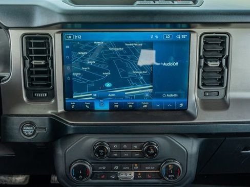 Used 2022 Ford Bronco Outer Banks image 27