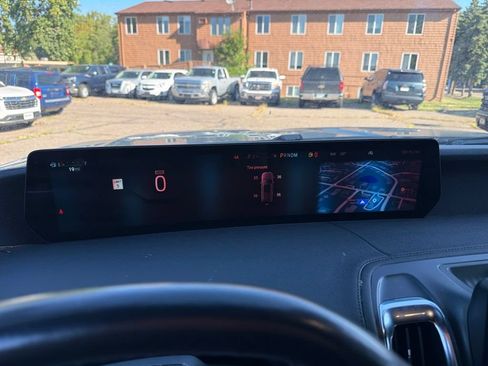 Used 2025 Ford Expedition Tremor AWD/4WD image 15