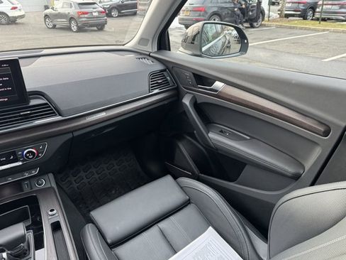 Certified 2025 Audi Q5 2.0T Premium Plus w/ Premium Plus Package image 14