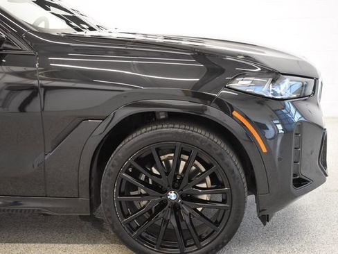 Used 2024 BMW X6 xDrive40i w/ Executive Package AWD/4WD image 13
