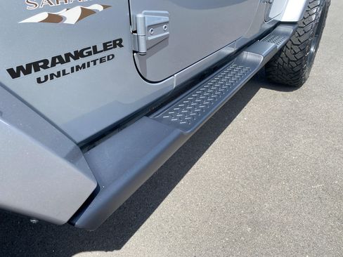 Used 2017 Jeep Wrangler Unlimited Sahara w/ Connectivity Group image 5