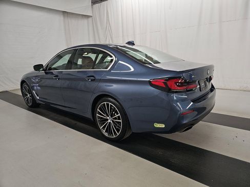 Used 2023 BMW 530e xDrive w/ Convenience Package image 6