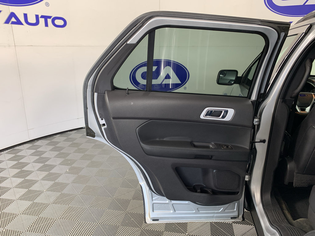 Used 2012 Ford Explorer Limited FWD image 30