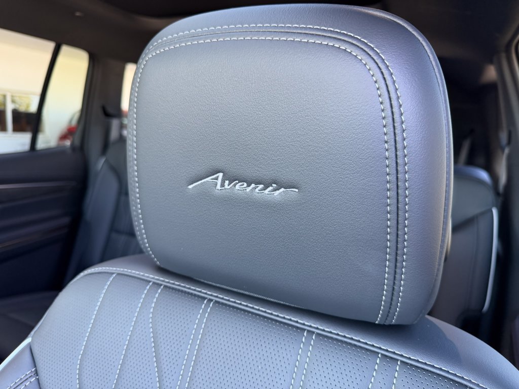 Used 2026 Buick Enclave Avenir w/ Super Cruise Package AWD/4WD image 18