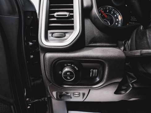 Used 2023 RAM 1500 Big Horn AWD/4WD image 17