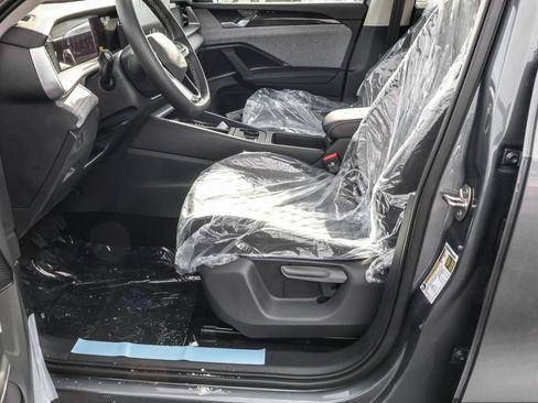 New 2026 Volkswagen Tiguan S AWD/4WD image 21