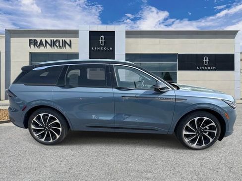 New 2026 Lincoln Nautilus Black Label AWD/4WD image 8