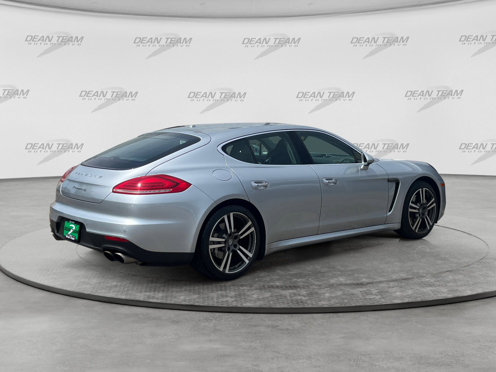 Used 2014 Porsche Panamera image 8