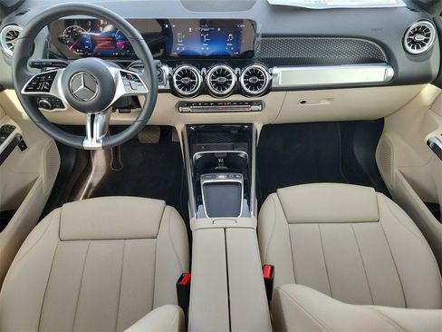 New 2025 Mercedes-Benz GLB 250 image 14