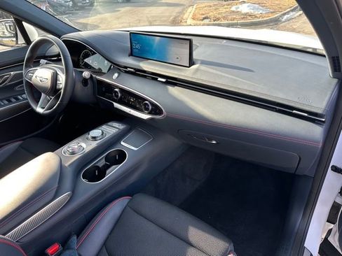 Used 2023 Genesis GV70 2.5T w/ Sport Prestige Package image 9