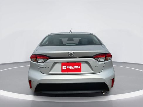 Used 2025 Toyota Corolla LE FWD image 6