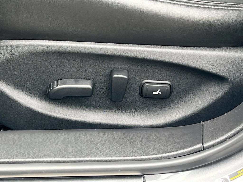 Used 2024 INFINITI Q50 Luxe w/ Cargo Package AWD/4WD image 18