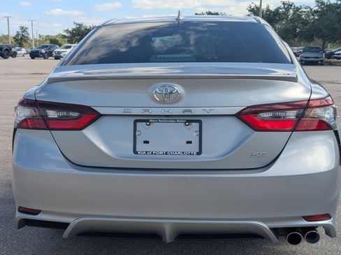 Used 2024 Toyota Camry SE FWD image 6