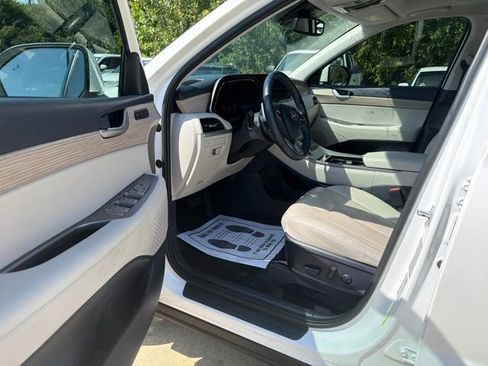 Used 2022 Hyundai Palisade SEL w/ 8P Bench Seat Package AWD/4WD image 10