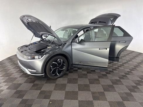 Used 2024 Hyundai Ioniq 5 SEL AWD/4WD image 14