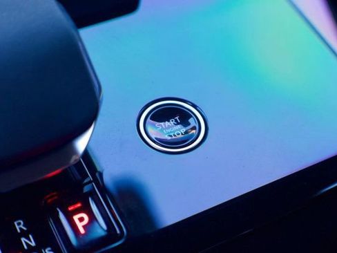 Used 2024 Land Rover Range Rover Sport SE image 32