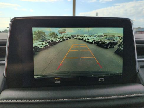 Used 2023 Chevrolet Suburban Premier AWD/4WD image 20