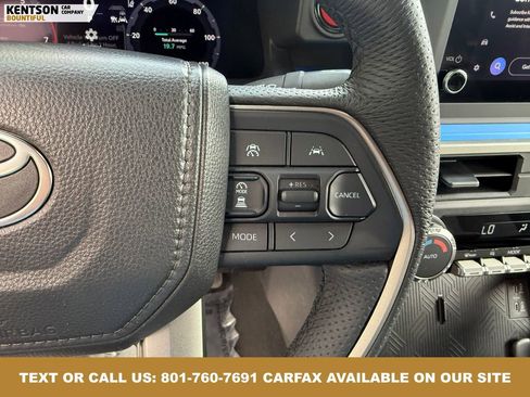 Used 2025 Toyota Tacoma TRD Off-Road image 18