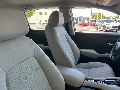 Used 2024 Honda HR-V LX image 33
